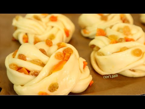 Видео: ПЫШНЫЕ и СЛОИСТЫЕ булочки с ИЗЮМОМ И КУРАГОЙ – БЕСПОДОБНОЕ ТЕСТО! | Оливьедка
