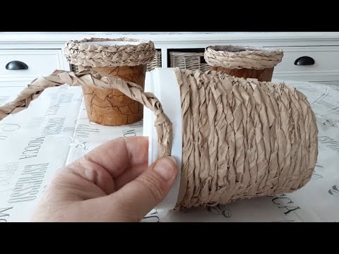 Видео: КАШПО  из упаковочной бумаги и ведра от йогурта...