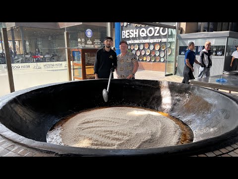 Видео: СВАДЕБНЫЙ МЕГА ПЛОВ ! САМАЯ ПОПУЛЯРНАЯ ЕДА В УЗБЕКИСТАНЕ #плов #еда #узбекистан