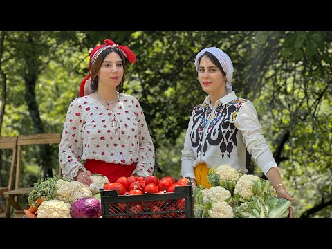 Видео: Кулинарное путешествие: готовим курицу бирьяни, маринованную цветную капусту с матушкой на природе!
