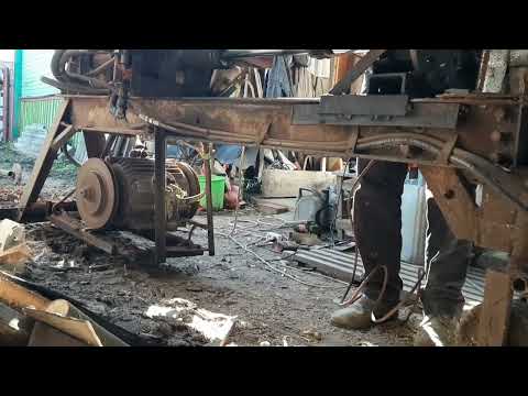 Видео: Дровокол самоделка передвигает сам себя