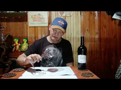 Видео: Вулканическое красное вино Terre del Vulcano, "Lava" Aglianico Beneventano IGT, 2020г из альянико.