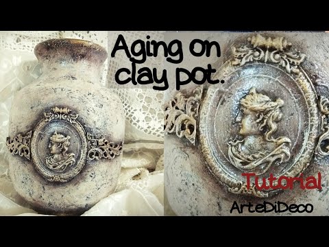 Видео: Сделай сам: состарить и «вымыть» меловую краску на старинном старинном горшке! ArteDiDeco [CC]