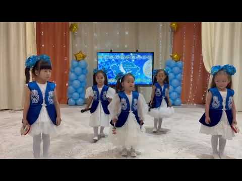 Видео: Вокальная группа "Қарлығаш" - "Отаным" әні