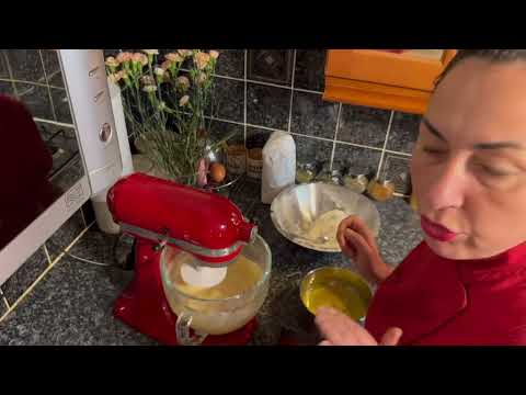 Видео: Вкусен Козунак!