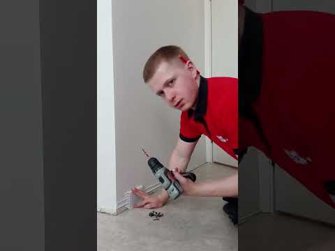 Видео: Установка плинтуса Идеал "Дюра"