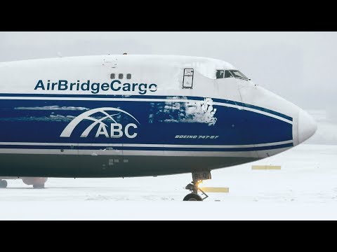 Видео: ▶ 1 ПЕРВЫЙ споттинг 2019 ▶ СНЕГОПАД, ВЕТЕР, 50 самолетов за 25 мин. Шереметьево ( 2 января 2019 )