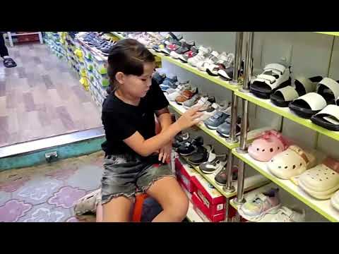 Видео: Қырғыстан."Дордой" базары.