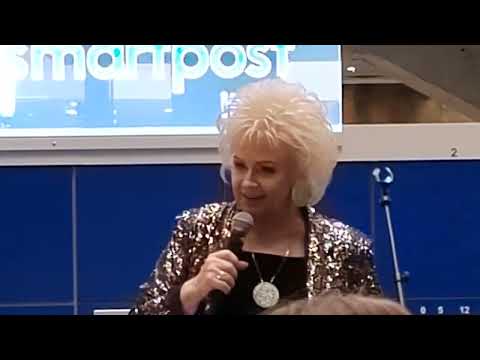 Видео: Kohtla-Järve, Vironia Keskus. Anne Veski. "Поворот". 09.03.2024.