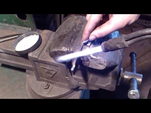 Видео: Резец токарный, напайка.