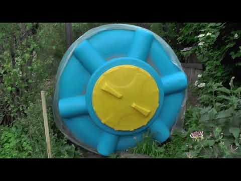 Видео: Установка пластиковой емкости на грунт