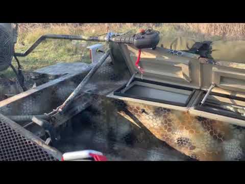 Видео: Лодка болотоход, мотор болотоход 55 лс.