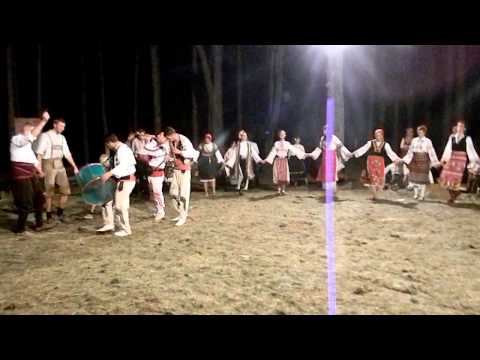 Видео: Жеравна 2011_24 - Граовско хоро - зурни Михото.MOV