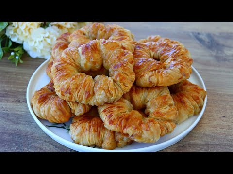 Видео: Лучше, чем слоёное тесто. ❗Просто натрите картофель и лук на терке. Хрустящие и очень вкусные.