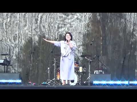 Видео: Ирина ЮРКЕВИЧ на празднике Гомеля 13.09.2025. ЛЮБИМЫЙ МОЙ.