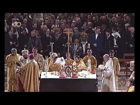 Видео: Вірую/Credo Choeur saint Volodymyr le Grand Notre Dame de Paris