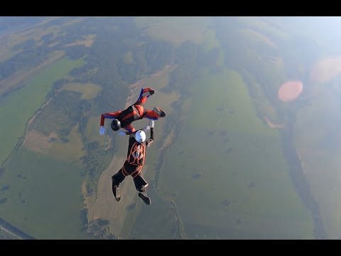 Видео: Парашютный спорт: чудеса акробатики! Уникальное видео - Абакан 24