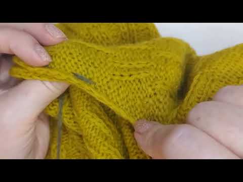 Видео: Вшиваем рукав в пройму матрасным швом.