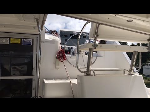 Видео: 18. Катамаран Robertson & Caine Moorings 4800 2014, разбитый, но выживший, после урагана “Ирма“