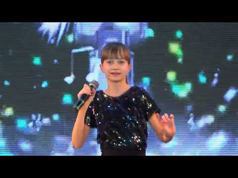 Видео: Василиса Панасенко (Vasilisandriya) - cover "Во поле береза стояла (Jazz Dance Orchestra)" (live)