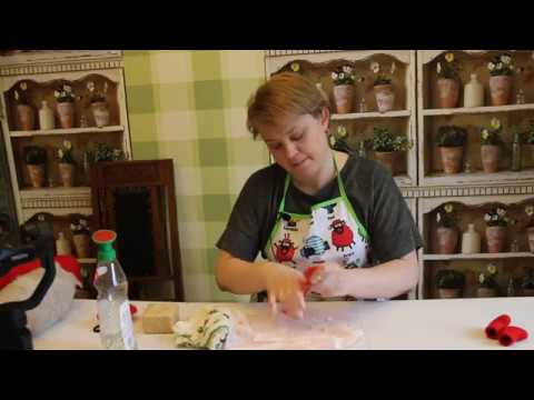 Видео: Валенки - видео-инструкция по валянию сувенира