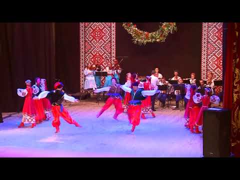 Видео: Академічний ансамбль пісні і танцю "Козаки Поділля"