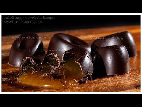 Видео: Простой рецепт шоколадных конфет с карамельной начинкой