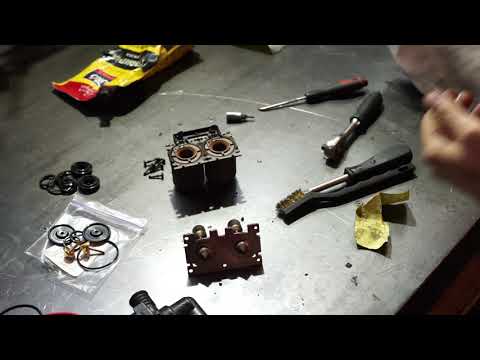 Видео: Ремонт клапана печки BMW E39, E38, E53 (64118374995). Видеоинструкция замены ремкомплекта.