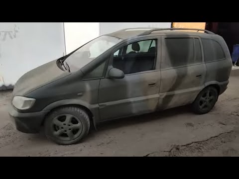 Видео: Фарбую ластівку для ЗСУ в колір Хакі