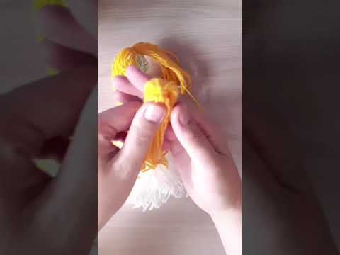 Видео: Кукла из ниток