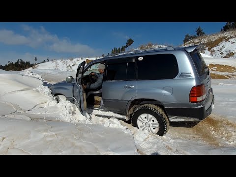 Видео: Подготовленный Lexus LX470 против стандартного Lexus LX470. Тест-драйв Лексусов на бездорожье.