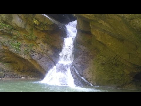 Видео: Кызылбекские водопады.Семейный поход выходного дня.