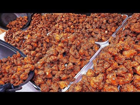 Видео: Корейский традиционный рынок, популярная закуска, хрустящая жареная курица, мастер