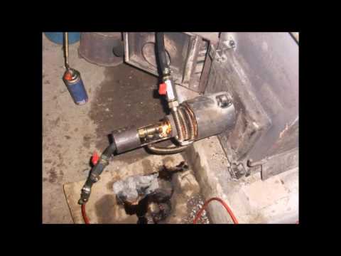 Видео: Горелка на отработке. Простая и надежная. / Waste oil burner