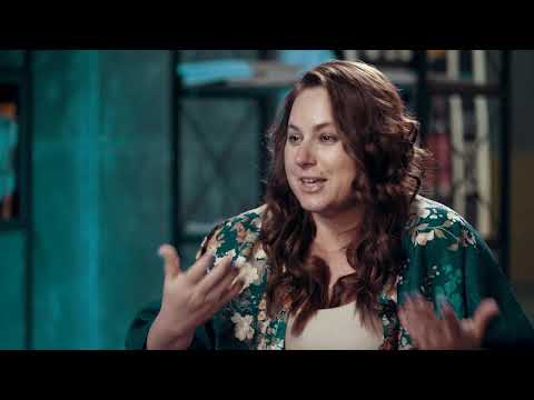 Видео: Королева шахмат Юдит Полгар дала интервью во время визита в Ташкент