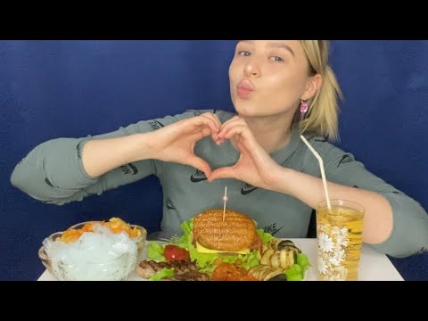 Видео: Ура я вернулась🥳Почему же я пропала🤔Домашний бургер🍔колбаски🌭овощи гриль🍆🥬🥒🍅