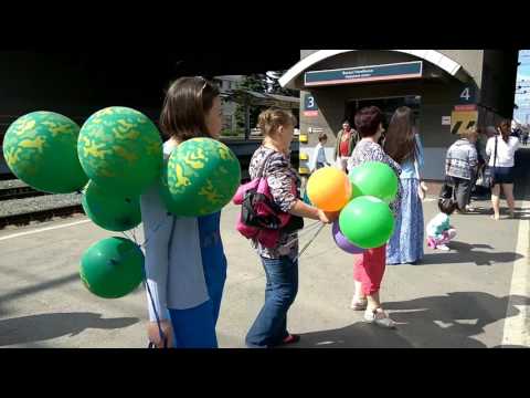 Видео: ж/д вокзал г. Челябинск! Встреча нашего солдата с армии!!!