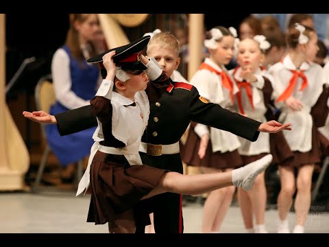 Видео: «ШКОЛЬНАЯ ПОЛЬКА», Ансамбль Локтева. "SCHOOL POLKA", Loktev Ensemble.