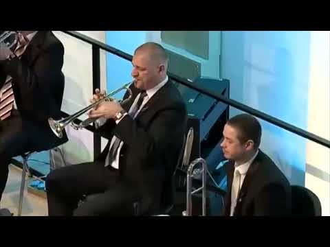 Видео: Наслаждайтесь. Гражданская оборона и Омский симфонический академический оркестр...