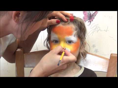 Видео: Tiger Face Painting. Мастер класс аквагрим " Тигр"