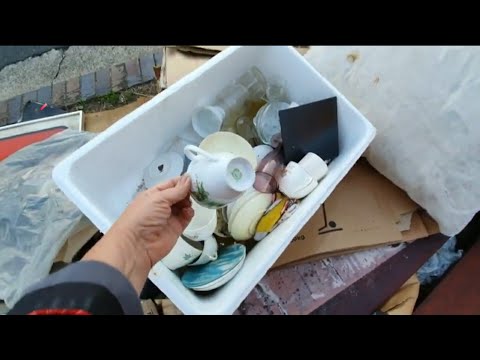 Видео: Что выкинули миллионеры ? Собирай , да открывай антикварный магазин.Поле чудес ,а не Австралия