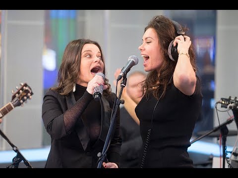 Видео: Наташа Королёва - Желтые Тюльпаны (LIVE @ Авторадио)