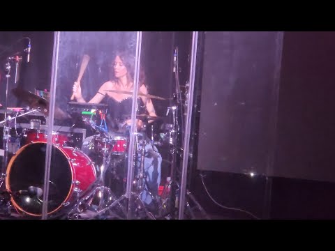 Видео: DOROFEEVA - вотсап (WhatsApp - 4k live Warszawa 9/9/23)