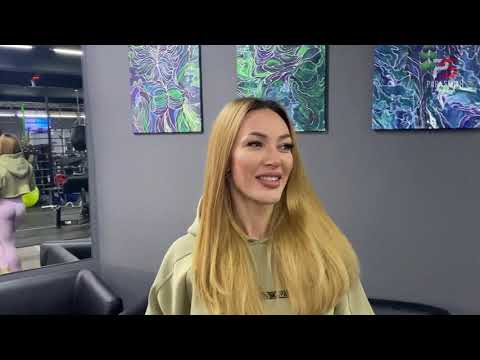 Видео: ОБРАТНАЯ ГИПЕРЭКСТЕНЗИЯ, РАЗБЕРАЕМ С Папой Смитом и Евгенией.