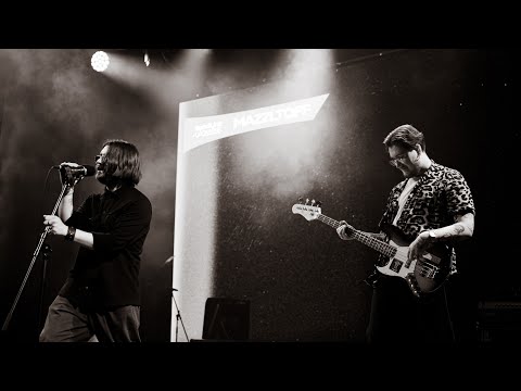 Видео: Mazzltoff - Риффы (live BandLink ШоуКейс)