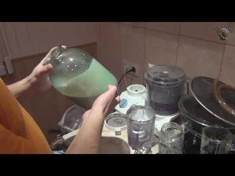 Видео: Брага и бентонит (ч.2 Подготовка бентонита и осветление браги)