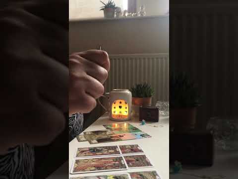 Видео: Мисли ли за мен ? Какво си мисли ? Ще направи ли действия към мен ?🥰