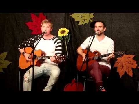 Видео: Алексей Хомчик и Юрий Лобиков-  Лето (В.Егоров)