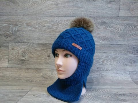 Видео: Детская шапка-шлем с узором "ромбы" спицами