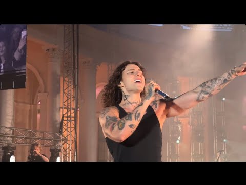 Видео: XOLIDAYBOY - Мотыльки // Акустика Москва 2024